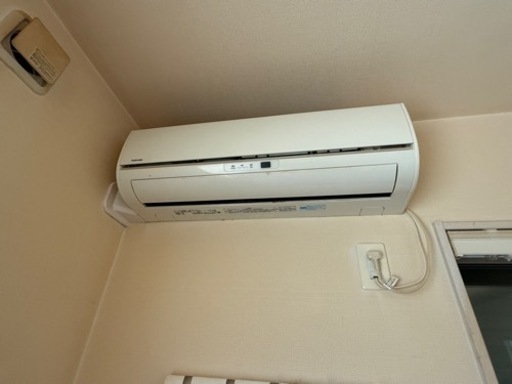 交渉中）東芝 エアコン 4台セット（室外機付き）取り外し・引き取り