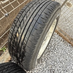 ハイエース用　タイヤ付きアルミホイール　4本セット
の画像