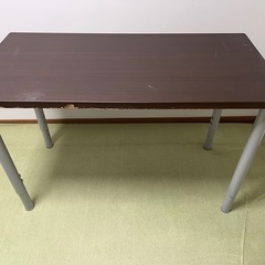 ニトリ机！2段階に高さ調整ができる！の画像