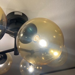 照明《ほぼ未使用に近い》シーリングライト（電球付き）の画像