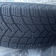 ミシュラン スタッドレスタイヤ 205/60R16の画像
