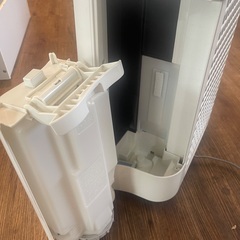 SHARP 加湿空気清浄機　2019年製の画像