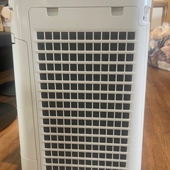 SHARP 加湿空気清浄機　2019年製の画像
