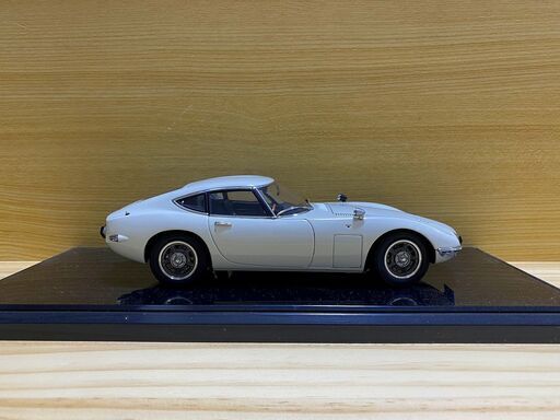 1/18ミニカー オートアート製TOYOTA2000GT