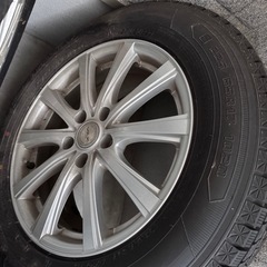 スタッドレスタイヤ アルミホイール付の画像