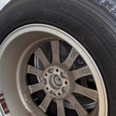 スタッドレスタイヤ アルミホイール付の画像