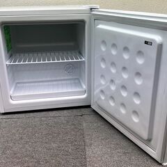 ㉚【税込み】2025年製 Comfee'(コンフィー) 32L 1ドア 冷凍庫 RCD40WH1JP【PayPay使えます】の画像