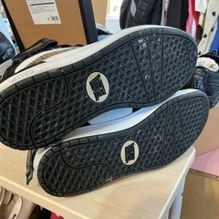 スニーカー👟VANSヘビ柄🐍メンズ👱‍♂️靴シューズおしゃれ28cmハイカットかっこいい✨黒白の画像