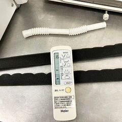 【札幌市内配送可】ハイアール/Haier 窓用ルームエアコン 窓枠付き JA-18V 木造4.5~5畳 鉄筋7~8畳 2021年製 動作OK リモコン付きの画像