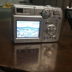 ニコンクールピクス7500デジカメですの画像