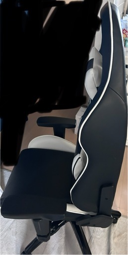 AKRACING げゲーミングチェア