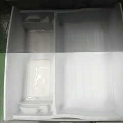 22 J029 設置まで対応  　Panasonic　自動製氷機能付き大型冷蔵庫　335Lの画像