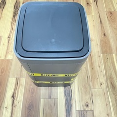 大型ダストボックスの画像