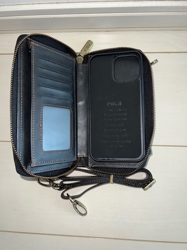 Android iPhone が入るブラックレザーバック（革）財布機能付　新品
