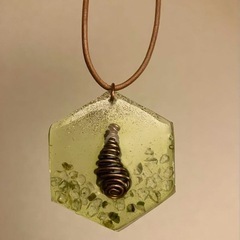 ［要在庫確認］ハンドメイド 【モリオン&ペリドット】オルゴナイトネックレスの画像