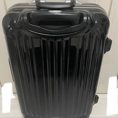 スーツケース　キャリーケースの画像