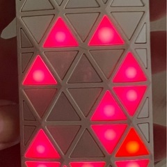 携帯　LEDライト付き三角形デザイン　イルミネーションが最高！の画像