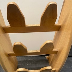 【中古】目玉　¥500 スリッパラック　木製　コンパクト
【IJ56】の画像