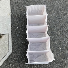 無料　汚れ有ります　折り畳み収納の画像