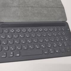 iPad Pro Smart Keyboard/10.5インチ/A1829/日本語配列〈MPTL2J/A〉の画像