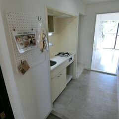 池下駅まで徒歩３分　角部屋!