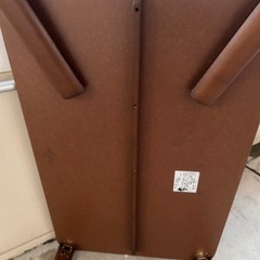 食卓テーブルの画像