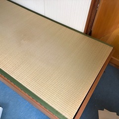 ベッドフレームの画像