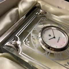 サ2510-131 MIKIMOTO international 置き時計 パール付き 中古美品 動作未確認 保管キズ有りの画像