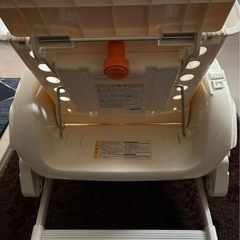 ハイローチェア　コンビの画像