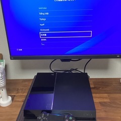 PS4+ヘッドセット+コントローラー2個+ソフト・DVDの画像