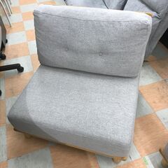 【ジャングルジャングル石川金沢店】  2人掛けソファー ウッドフレーム グレー W160×D80×H75 クリーニング済み												の画像