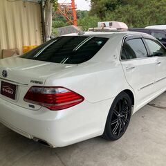 平成22年式 トヨタ クラウンハイブリッド Gパッケージ 車検2年付き 修復歴無しの画像