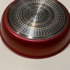 ティファール 28cm IHルージュ･アンリミテッド フライパン レッド G26206の画像