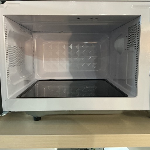 高年式?早い者勝ち❣️IRISOHYAMAアイリスオーヤマ2024年製KMB-F186-W白ホワイト電子レンジ