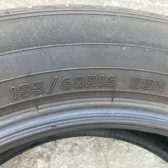 タイヤ4本 ダンロップ 195/60R16の画像