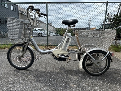 ブリヂストン製　Assista16インチ　三輪電動自転車