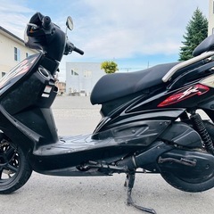 値下げ！北海道　ヤマハ　シグナスX SE44 バッテリー新品！の画像