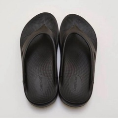 ウーフォス　サンダル　40サイズの画像