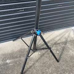 中古品　WEIMALL 自転車 スタンド 室内 2台 自転車スタンド ディスプレイスタンド バイクハンガー 三脚式の画像