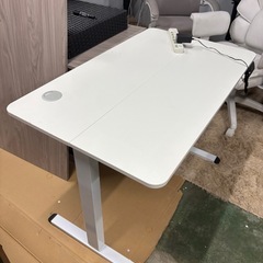 未使用品 擦り傷あり　Alebert 昇降デスク 電動 昇降式デスク 幅100*奥行00*高73-118cm スタンディングデスク 上下昇降デスク 高さメモリー機能 静音 収納フック付き パソコンデスク ゲーミングデスク オフィスデスク 入替用キャスター付属 モニターアーム対応可能 の画像