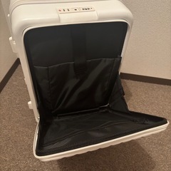 キャリーケース　未使用の画像