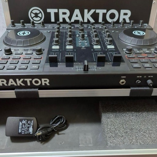 【TRAKTOR】 KONTROL S4 フライトケース付 き