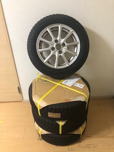 スタッドレスタイヤ　　アルミホイール　4本セット 165/65R14  美品