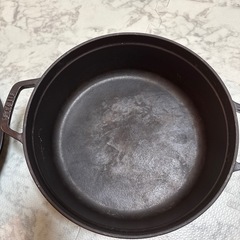 STAUB 無水鍋の画像