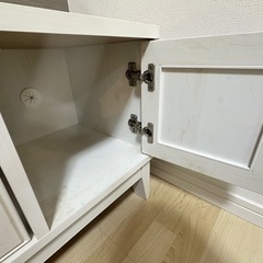 テレビボードの画像