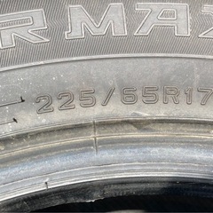 DUNLOP 225/65R17 24年製　冬タイヤ　バリ溝の画像