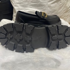 【新品未使用】厚底ローファーの画像