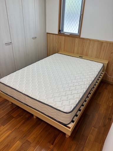 ダブルベッドマットレス