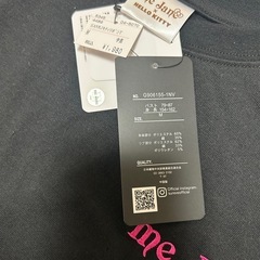 新品 ハローキティ バックプリント Tシャツ （M）の画像