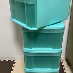 4段ボックスの画像